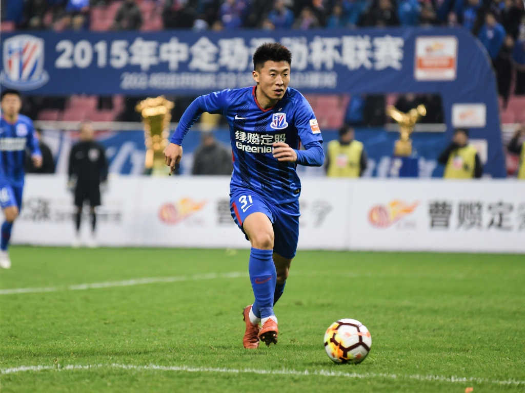 更展現他如 更展現他如