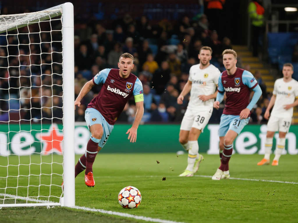 教练更换频 教练更换频